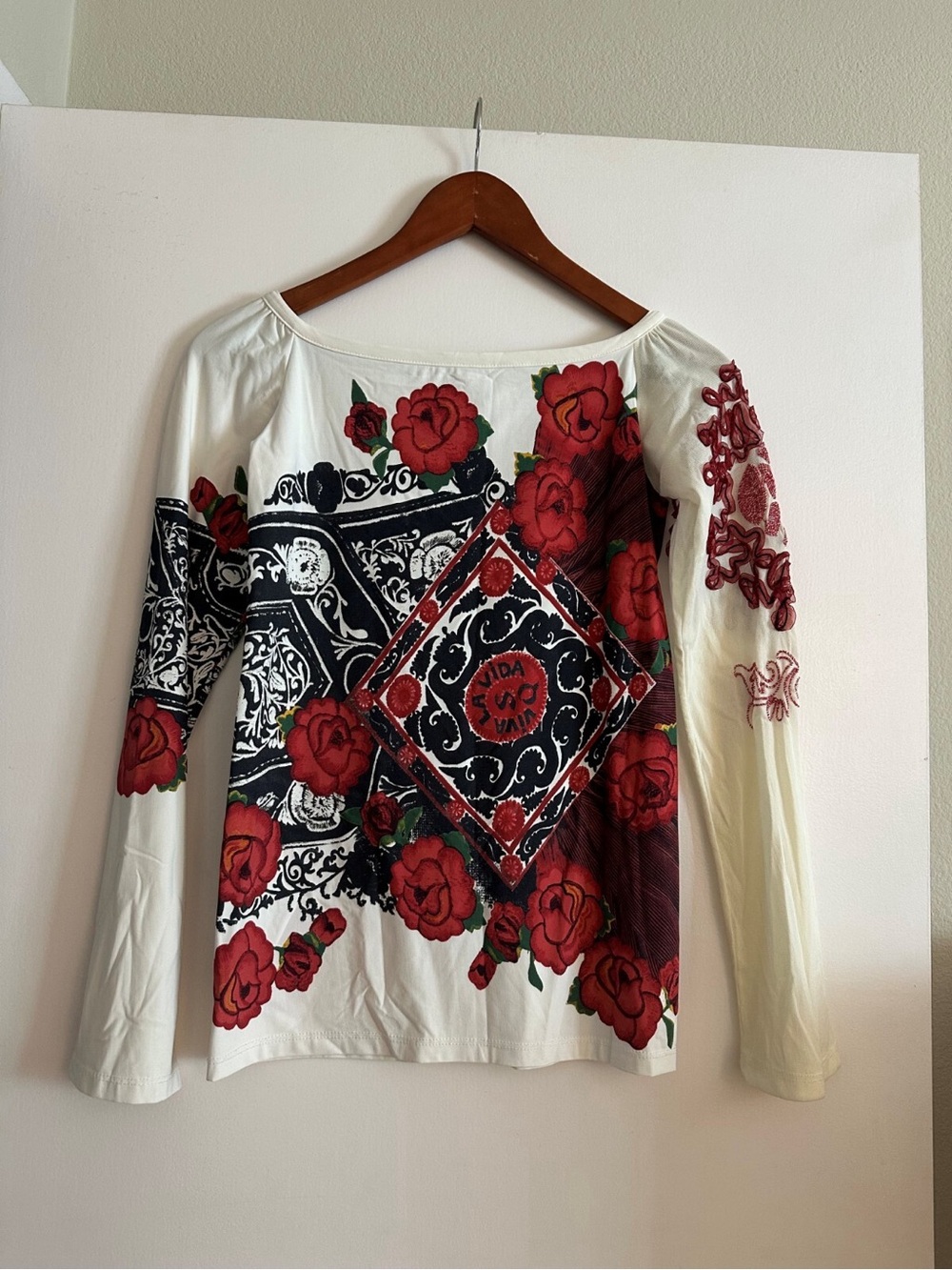 SAVE THE QUEEN TOP SIZE M